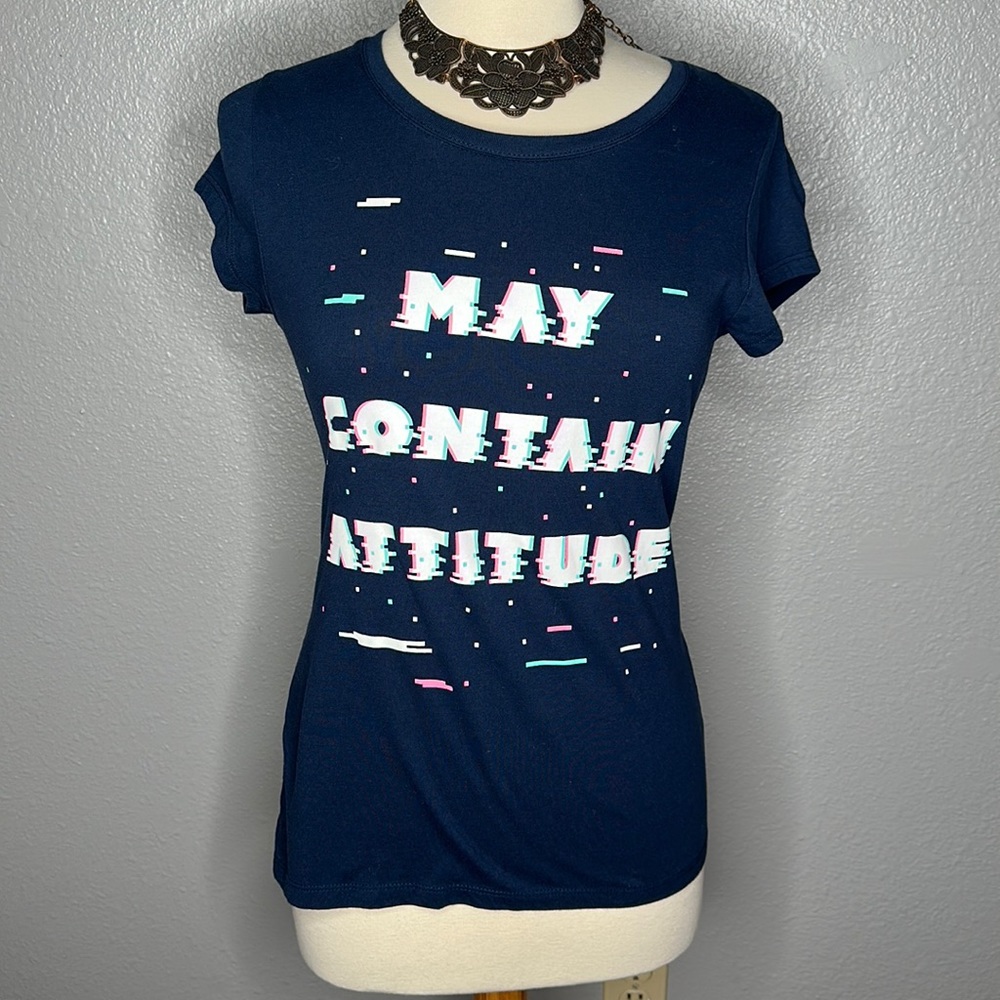 Large (11-13) women’s Wound Up graphic tee
